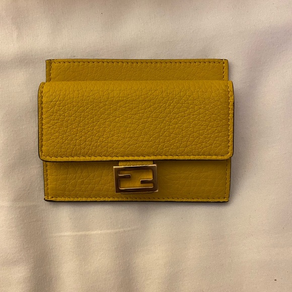 Fendi Baguette Cardholder - SOLD - Picture 4 of 9